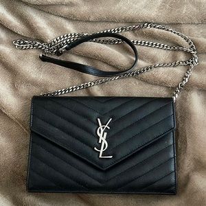 YSL ENVELOPE BAG. PRICE NEGOTIABLE. LIKE NEW